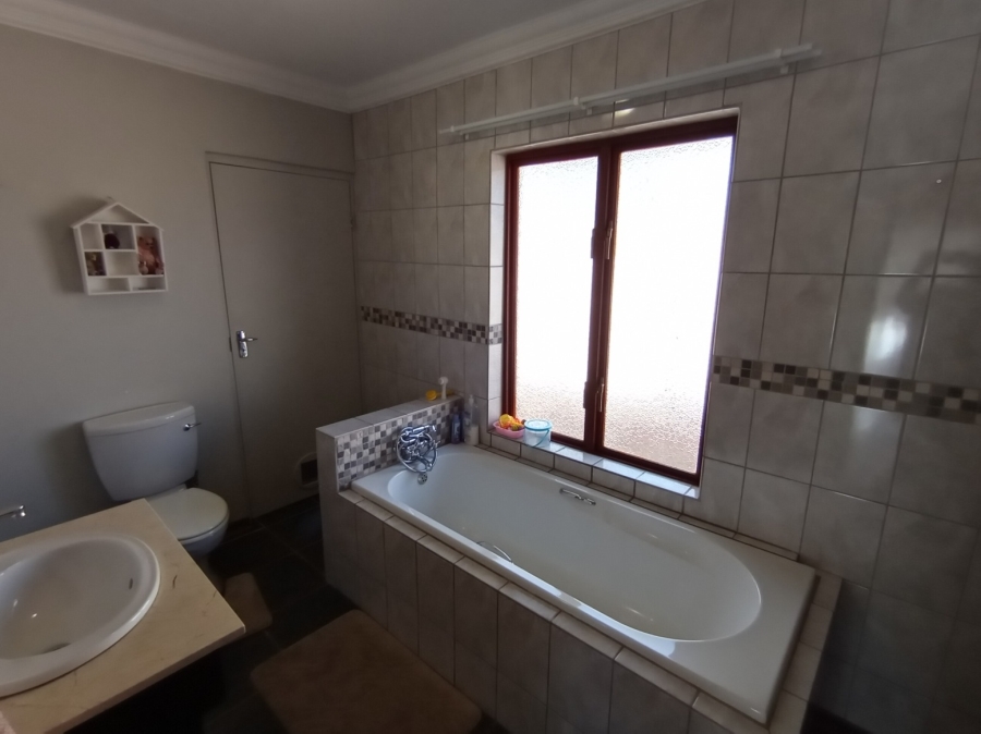 3 Bedroom Property for Sale in Vaal de Grace Nature Estate Free State